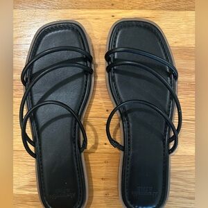 Abercrombie & Fitch Black Strappy Sandals